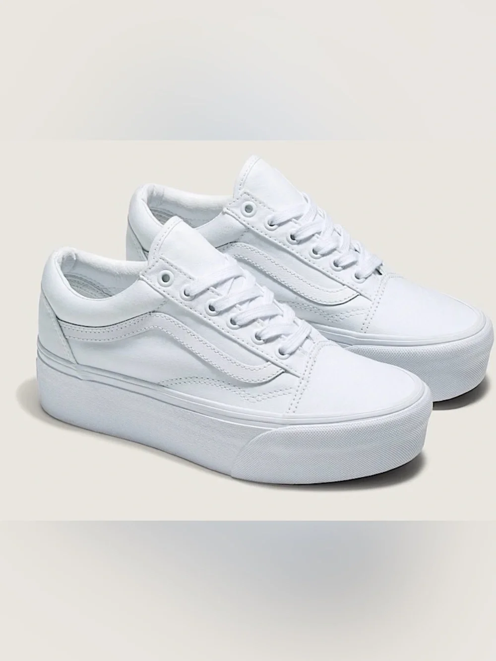 Vans Old Skool white platform sneakers BRAND NEW NEVER WORN SIZE 9.5 Women’s